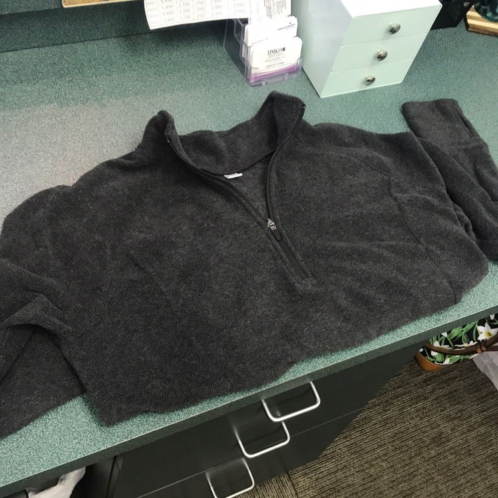 Old Navy Active quarter zip